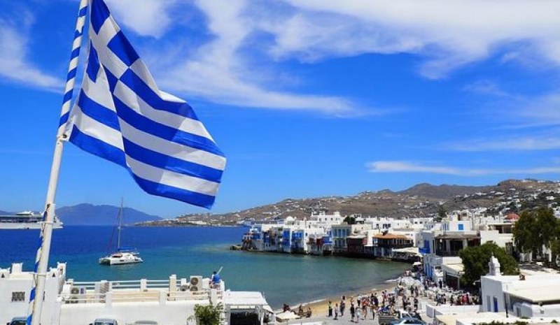 Тлъсти глоби за неваксинираните, посетили заведение в Гърция