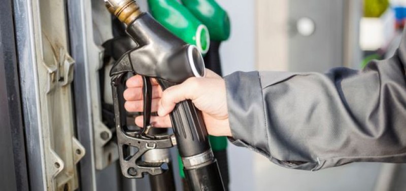 Рекорден скок в цените на горивата. Газта гони 1,40 за литър