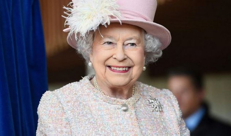 Тайната за дълголетието на Елизабет II - матрак за 80 хил. евро
