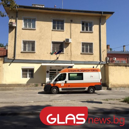 Възрастен шофьор блъсна пенсионерка на паркинг и избяга