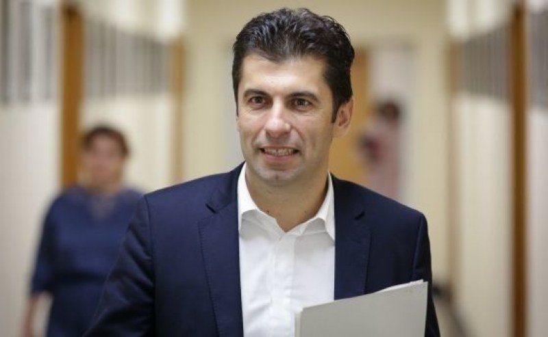 ЦИК глоби Кирил Петков за агитация! 
