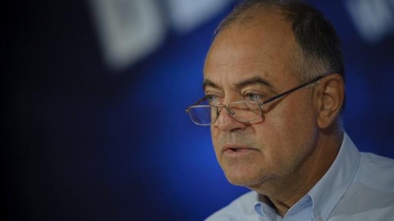И Атанас Атанасов хвърли оставка