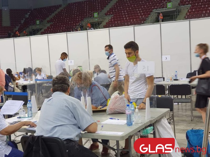 ЦИК при 3,10% обработени протоколи: ДПС води с 2%, ПП - втори