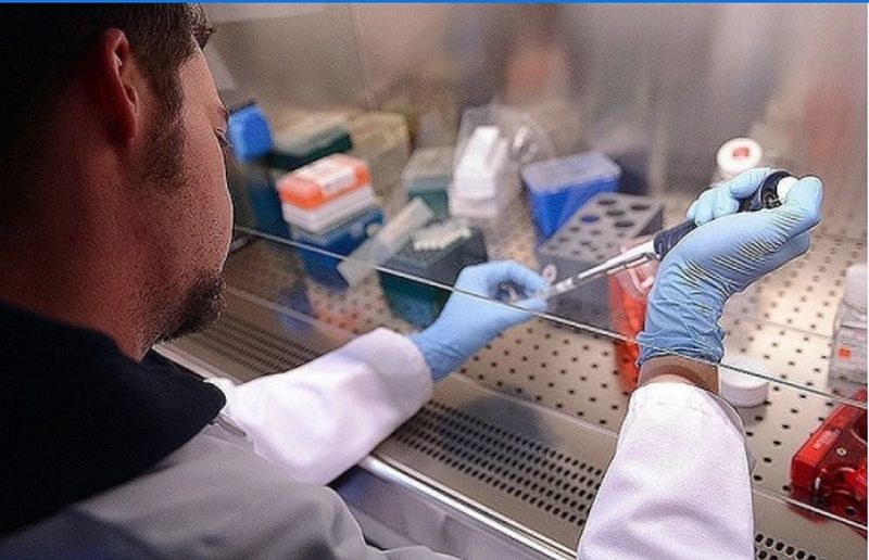 Притеснително: Епруветки с едра шарка открити в Център за ваксини в САЩ