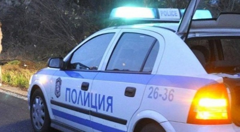 Откриха млад 24-годишен полицай, прострелян и починал в колата си