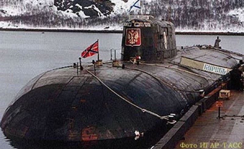 Пенсиониран адмирал: Катастрофата с Курск е предизвикана от сблъсък с подводница на НАТО