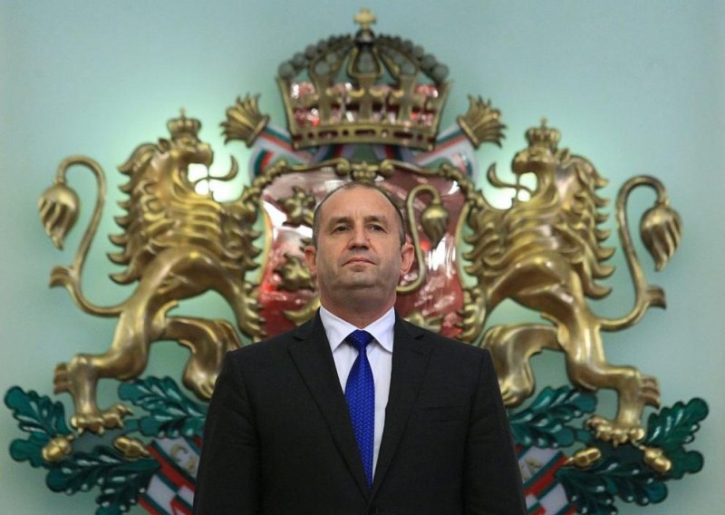 Румен Радев – пак президент. Нови 5 години, какво да очаква България?