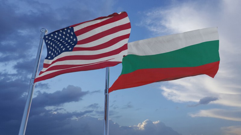 US посолството се сопна на Радев: Загрижени сме от изказванията му за Крим!