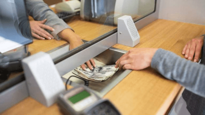 Британска банка въведе 4-дневна работна седмица