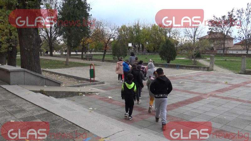 Учениците от няколко обшини в Пловдивко се върнаха в клас