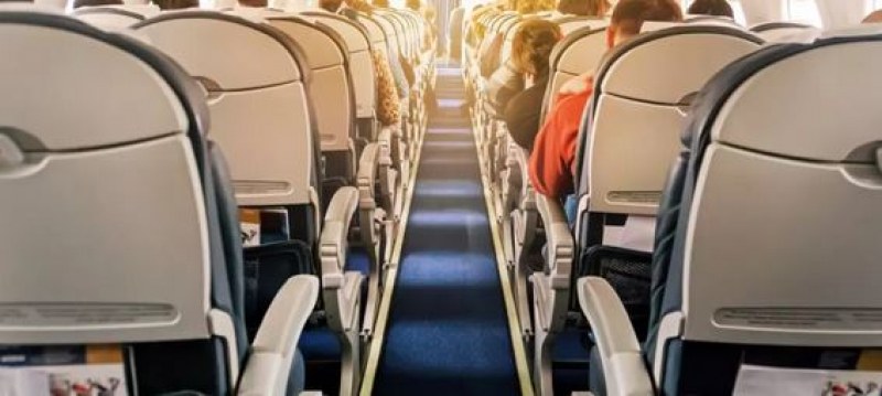 Какво означават звуците, които чуваме в самолета?