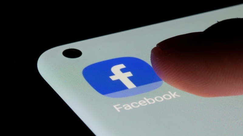 Нов срив на Facebook, проблем и в Messenger