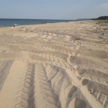 Забраниха пясъчните диги по Южното Черноморие