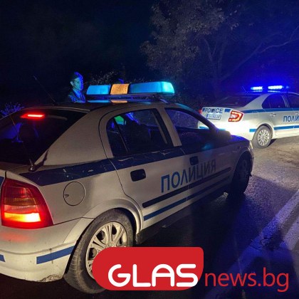 Два автомобила катастрофираха при нощен дрифт в Пловдив, виновникът избяга