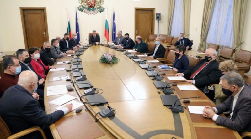 Служебното правителство стопира процедурата за Бюджет 2022