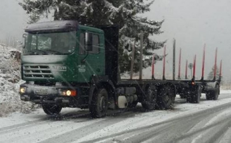 Камионите трябва да се движат с вериги към ГКПП 