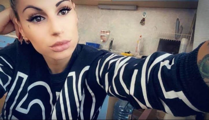 Младо момиче от Пловдивско е парализирано след катастрофа, има нужда от помощ