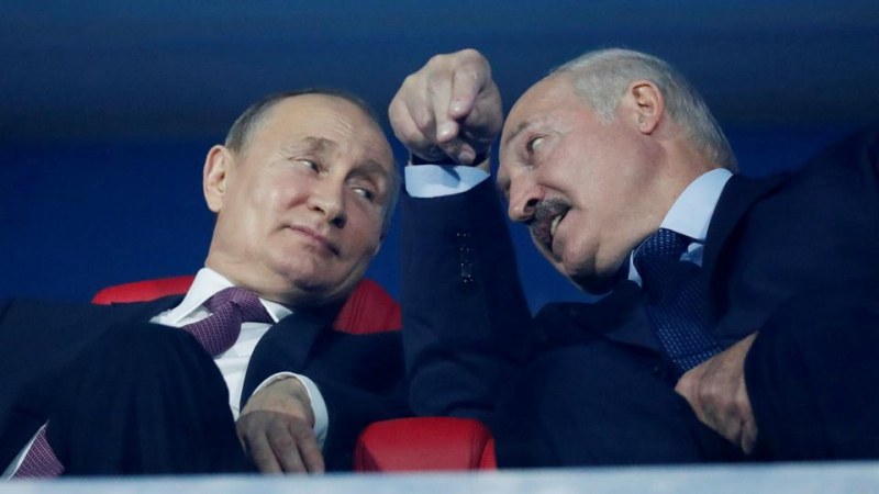 Лукашенко заговори за сговор с Путин. Задава ли се Беларуска губерния?
