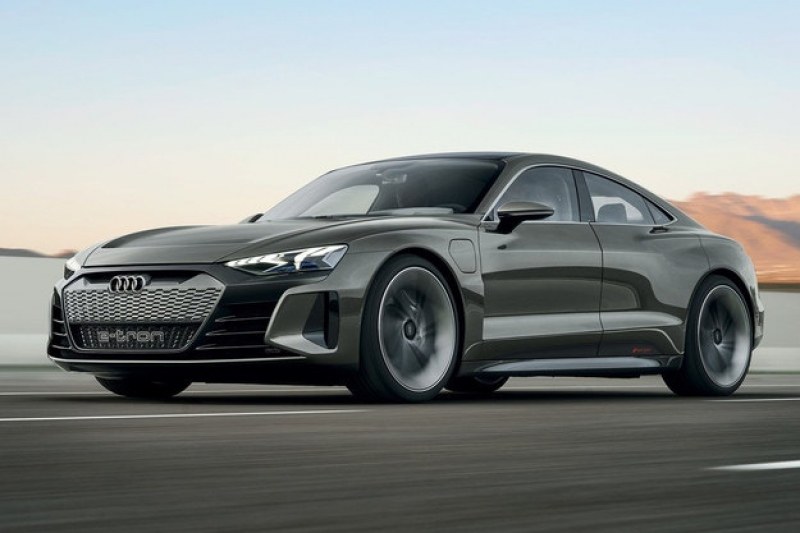 Audi спира колите на бензин и дизел, инвестира в електромобили