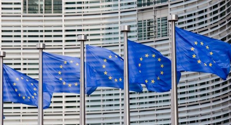 Искат задължително обучение по сексуален тормоз за евродепутатите