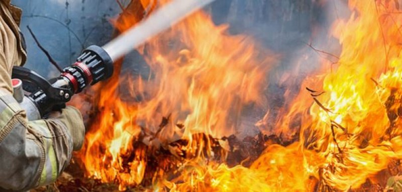 Пожар пламна в къща край Гълъбово, едногодишно дете загина
