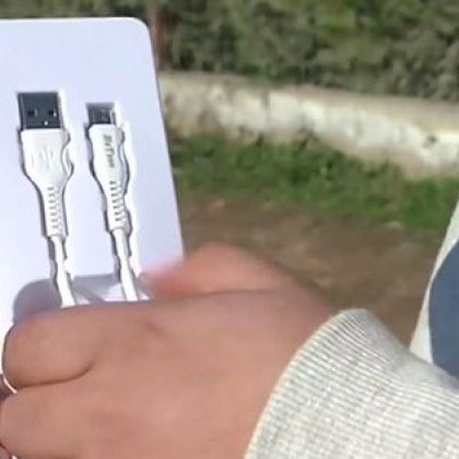 Нова измама: Вместо кутия с пари или тeхника - евтини дрънкулки