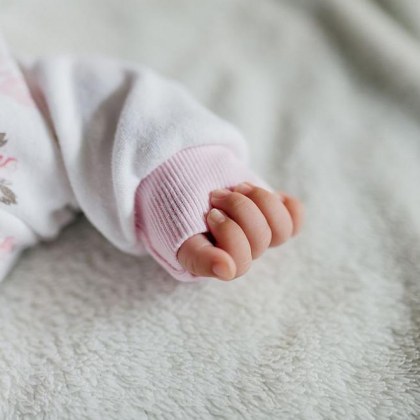 Жена с 2 матки роди две бебета - по едно във всяка