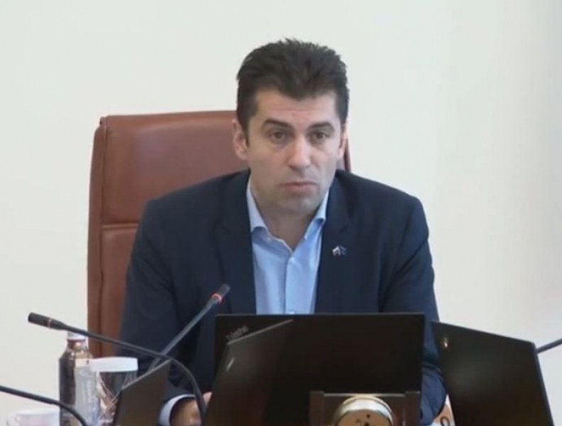 Кирил Петков: Консулът на България във Валенсия ще бъде отзован
