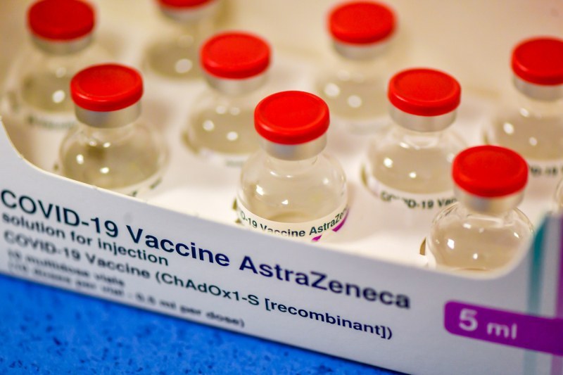 Доставиха още дози от ваксината на AstraZeneca, има желаещи за нея