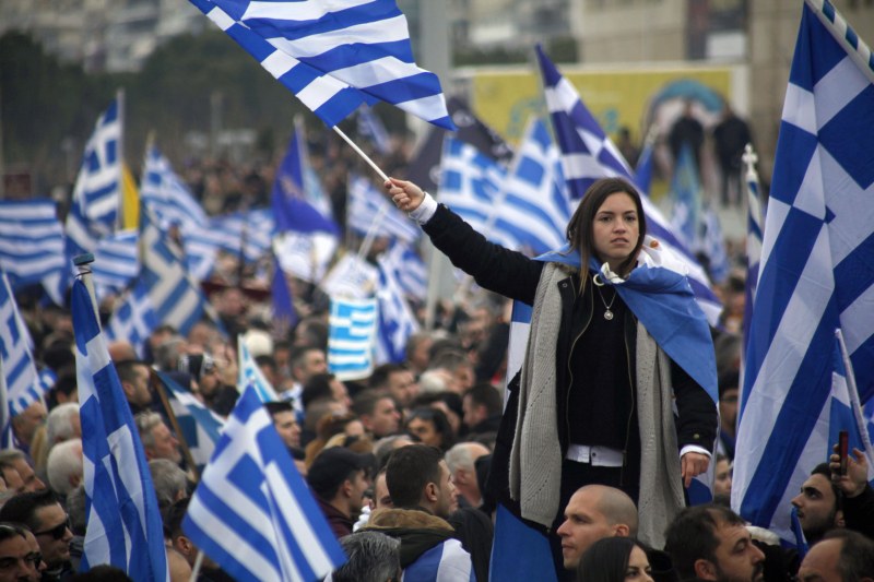 Гърция басма не цепи, удължава със седмица по-строгите ковид мерки