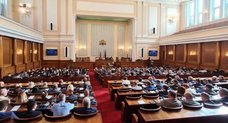 Внесоха в НС поправките за добавките към пенсиите