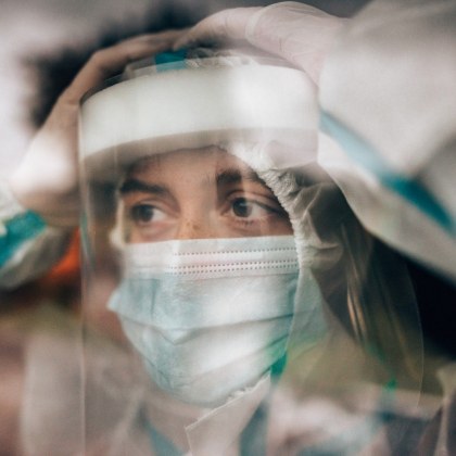Трети поред ден България отчита рекордна заболеваемост от коронавируса с