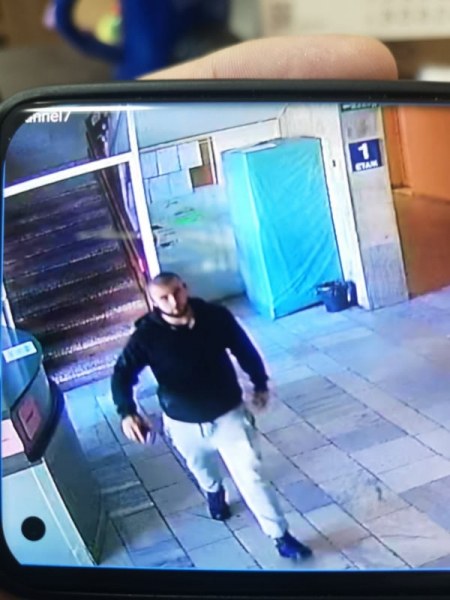 МВР търси съдействие: Вижте този мъж! Нападнал е лекар във Враца