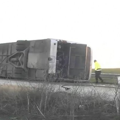 20 души са пътували в автобуса който катастрофира край Русе