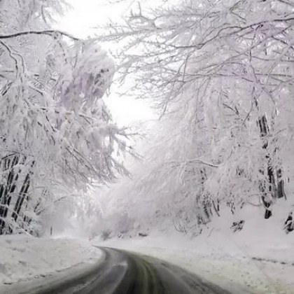 Зимната обстановка осложни ситуацията за всички които пътуват в Турция
