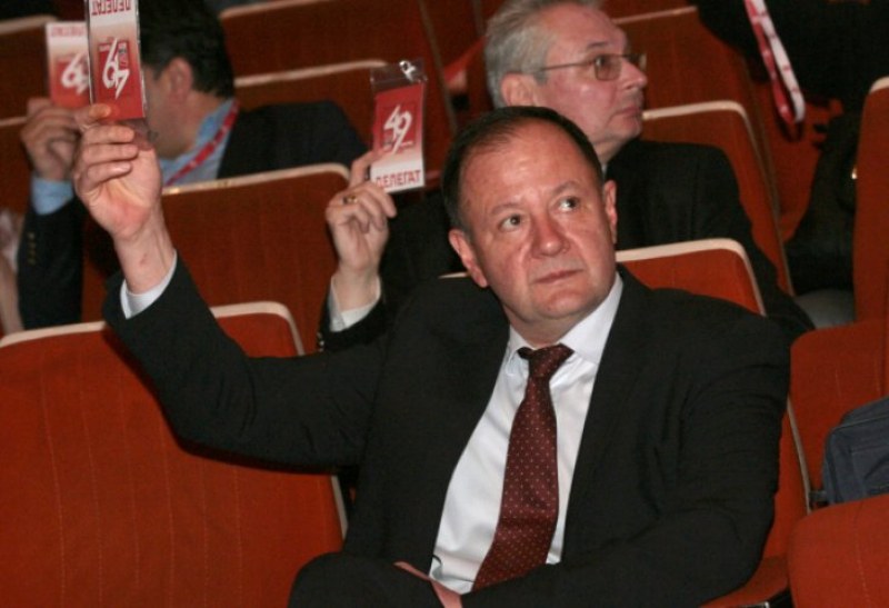 Миков мята червената си карта: Вече не съм член на БСП, да се знае!