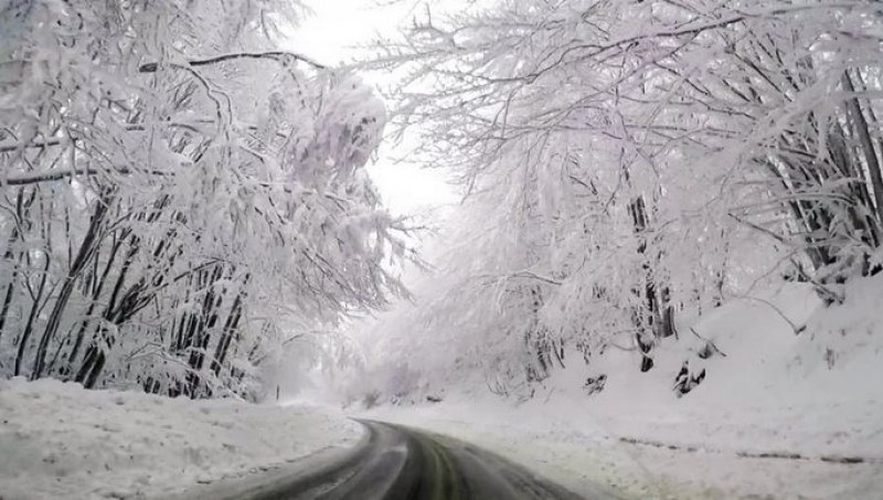 Зимната обстановка осложни ситуацията за всички, които пътуват в Турция