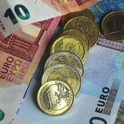 Скучното при еврото е че всичко върви безпроблемно Това казал