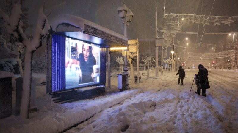 Гърция и Турция в снежно бедствие – блокирани хора, блокиран живот ВИДЕО