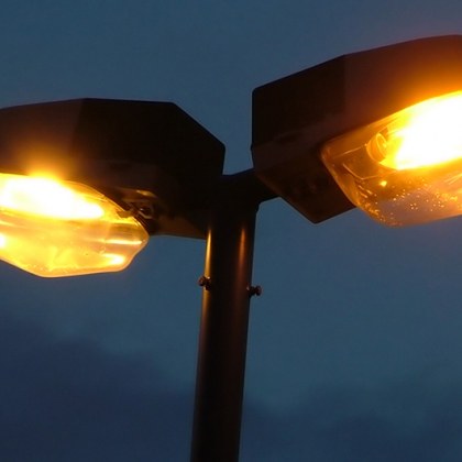 Уличните лампи в Пловдив вече са намалено с половин час