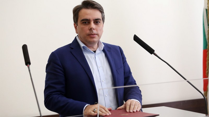 Асоциацията на работодателите поиска извинение от финансовия министър Асен Василев,