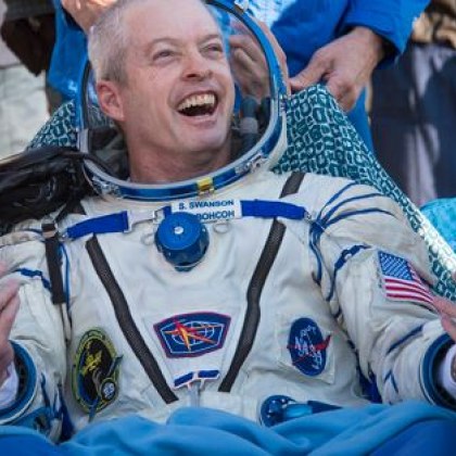 В ново интервю за CNN астронавтът на НАСА Стив Суонсън