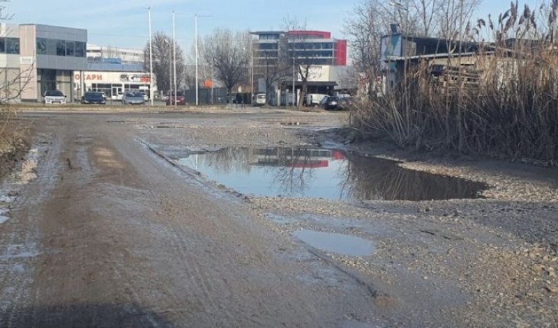 Бизнесът настоява за скорошен ремонт на „Рогошко шосе