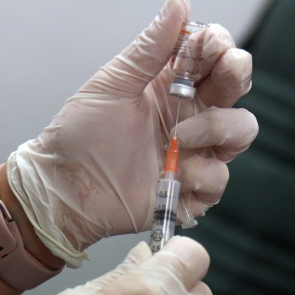 Влиза в сила законът за задължителната COVID ваксинация
