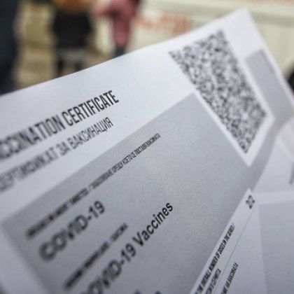 Литва прекрати използването на здравни ковид сертификати въпреки устойчиво високото