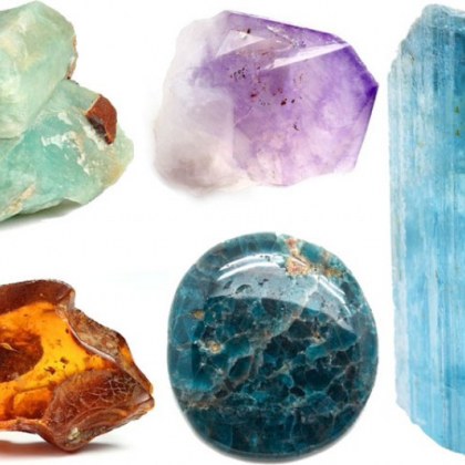 Минералите и кристалите скъпоценни и полускъпоценни камъни съдържат енергия