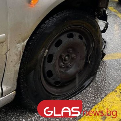 Шест автомобила осъмнаха умишлено с нарязани гуми на територията на