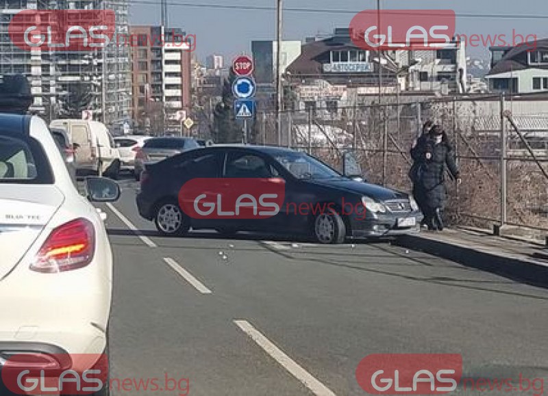 Жена самокатастрофира на оживен булевард в София СНИМКИ