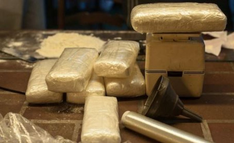Спипаха бразилец с над 2 кг кокаин на Летище София