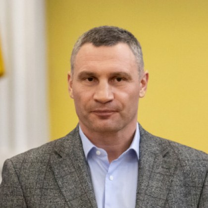 Кметът на украинската столица Киев Виталий Кличко обяви че властите